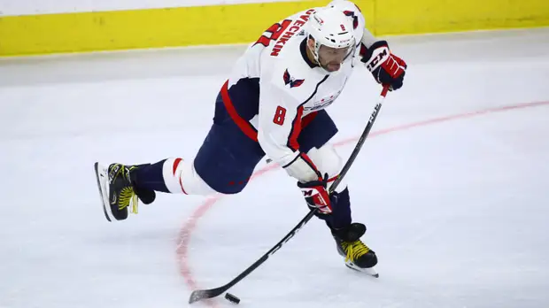 Дубль Овечкина, хет-трик Бучневича и четыре очка Панарина: российские хоккеисты забросили 15 шайб за день в НХЛ