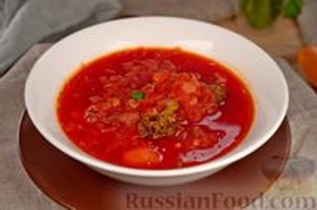 Фото к рецепту: Борщ с брокколи, чечевицей и яблоками