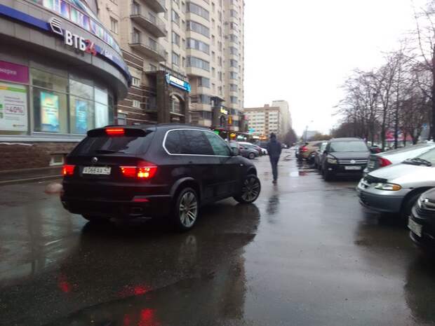 Только что задержали водителя под веществами в нашем дворе наркотики, авто, Санкт-Петербург, длиннопост