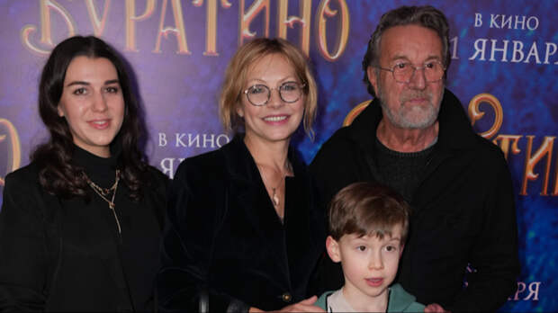 «Я еще в порядке»: Ярмольник пошутил, что его «золотому ключику» уже много лет