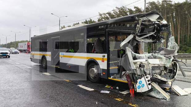 СК возбудил уголовное дело после ДТП с рейсовым автобусом в Подмосковье