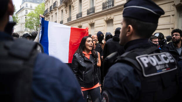 Французы выступили за отмену несовершеннолетия как смягчающего обстоятельства