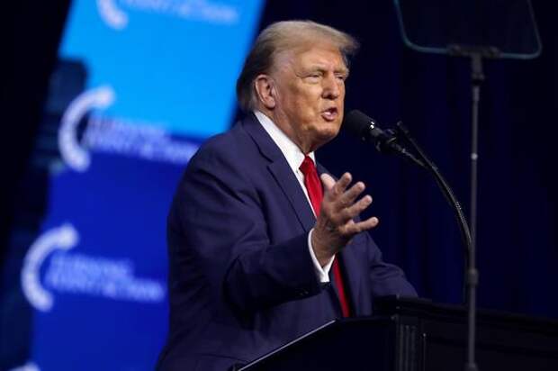 Трамп заявил, что у Великобритании «даже нет военно-морских сил»