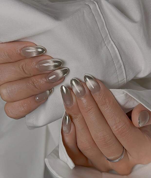 Денежный маникюр на декабрь 2025