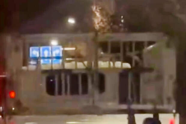 Китаянка проехалась, держась за грузовик мужа, пытаясь поймать его на измене