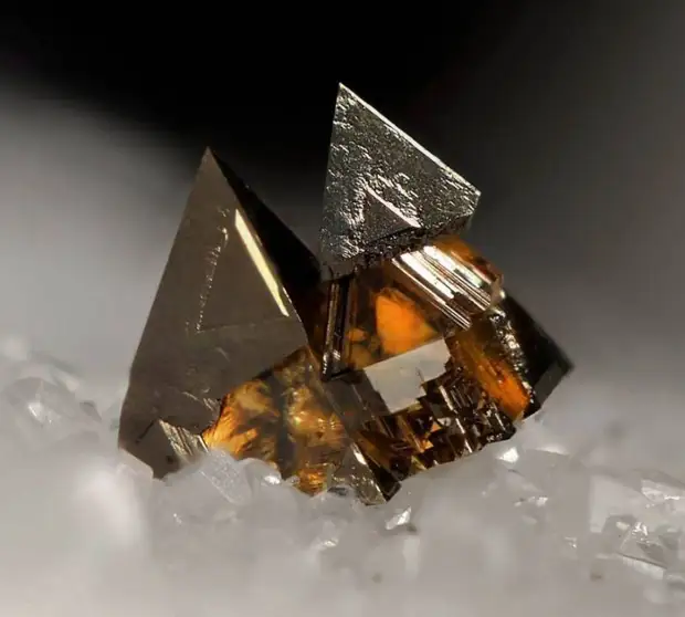 Самые красивые минералы, от которых не оторвать взгляд. Продолжение