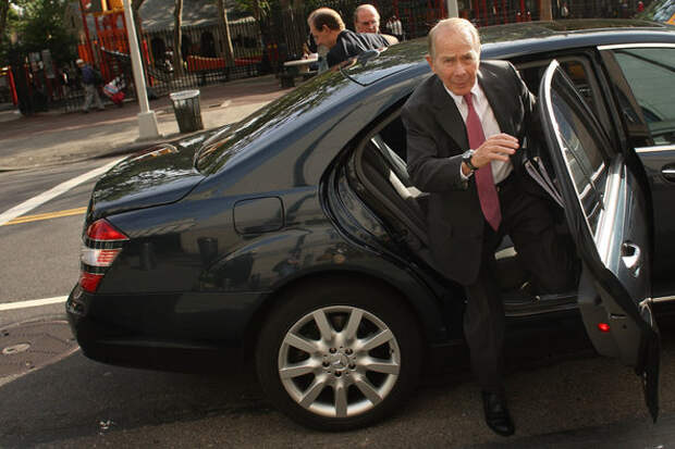 Maurice R. Greenberg, the former chief of A.I.G., still holds a large stake in the company.