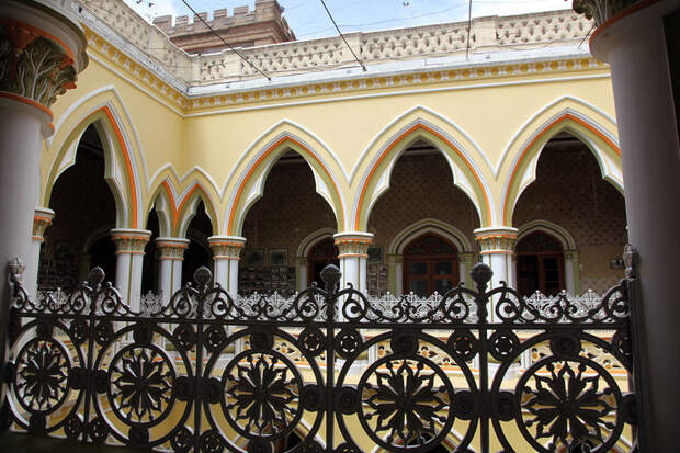 Бангалорский дворец (Bangalore Palace). Индия.