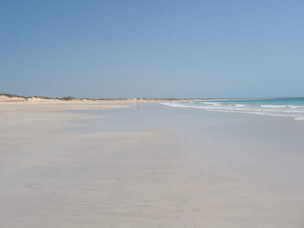 Пляж Кейбл Бич (Cable Beach). Австралия