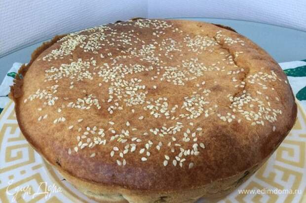 Выпекайте в предварительно нагретой до 180°C духовке около часа. Готовность проверьте зубочисткой. Выпекайте в предварительно нагретой до 180°C духовке около часа. Готовность проверьте зубочисткой.