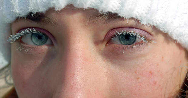 Врач развеял миф о "замерзании" вирусов в холод