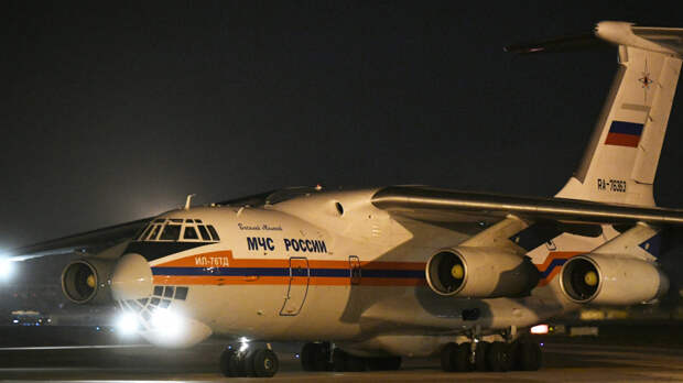 Самолет Ил-76 МЧС России доставит из Египта 84 человека