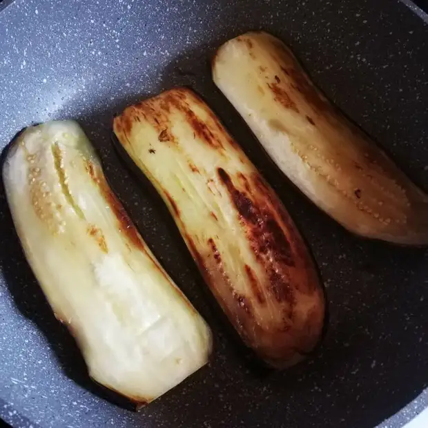 Баклажаны-это не только икра! кбжу на 100 грамм 47 ккал б-1,75 ж-1,40 у-7,5