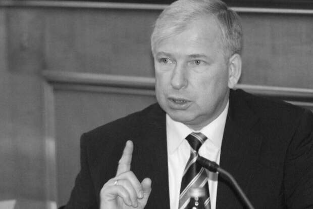 Работал в КГБ, писал про «чекистский крюк». Скончался экс-глава ФСКН Виктор Черкесов