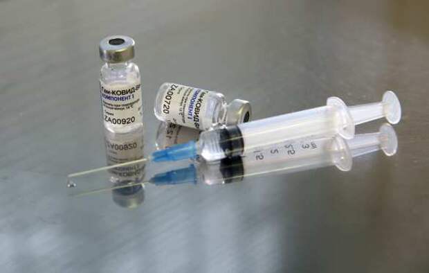 Мурашко назвал вакцинацию от коронавируса задачей каждого россиянина | Русская весна
