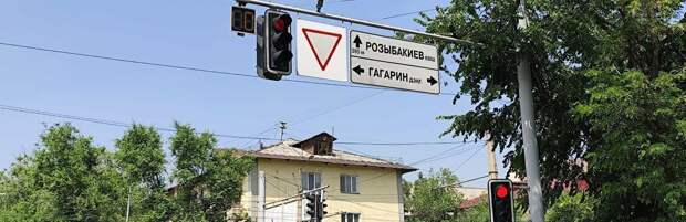 «Было бы нелепо»: посол Казахстана в России прокомментировал переименование улицы Гагарина в Алматы
