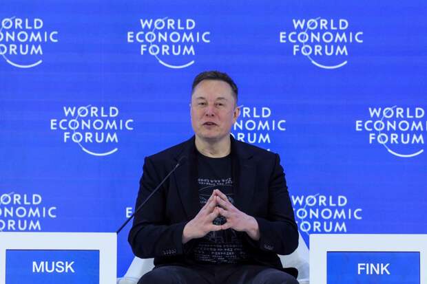 Маск запустит продажи роботов Tesla