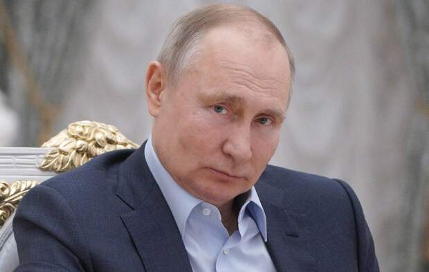 Путин призвал "не ломать зубы" тем, кто пренебрежительно относится к ветеранам