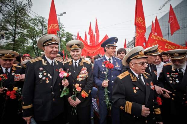 Поздравляем с Днём Великой Победы!