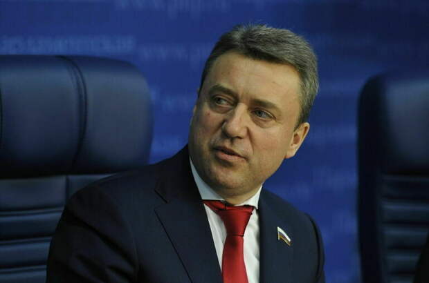 Выборный пояснил, почему нужно упростить создание пожарных дружин