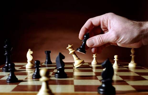 11. Количество шахматных партий, которые могут быть разыграны на шахматной доске, превышает количество атомов в известной части Вселенной интересное, факт