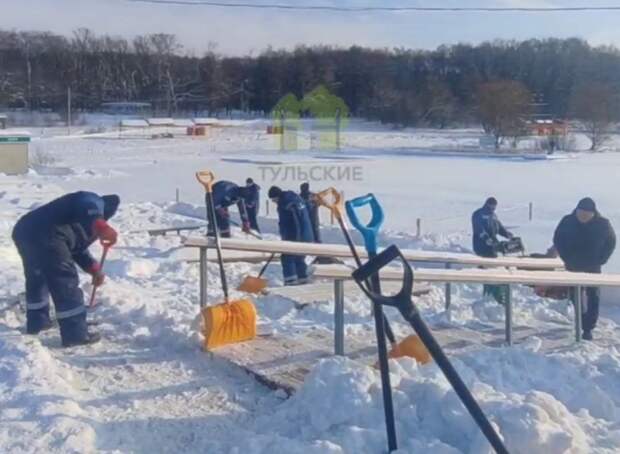 В Центральном парке Тулы идёт подготовка к Крещенским купаниям