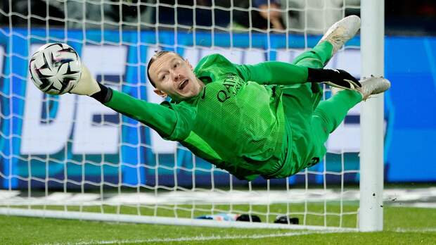 L'Equipe включило Матвея Сафонова в сборную 20-го тура чемпионата Франции