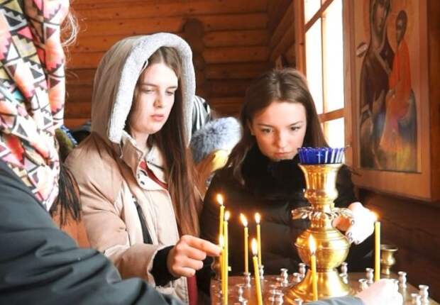 Постные лица, испуганные глаза, виноватые взгляды – это православные?