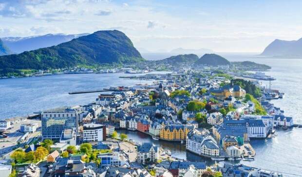 Страна Норвегия c резервным фондом и высоким уровнем жизни