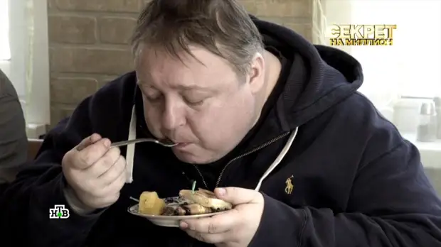 До похудения Семчев мог съесть 5 килограммов еды за раз