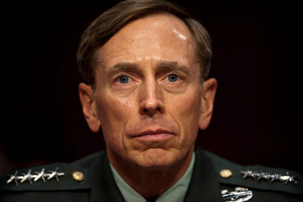 Экс-шеф ЦРУ Петреус: Россия получила выгоду от войны в Иране