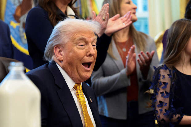 Рабочий завода Ford получил 500 тысяч долларов пожертвований после ссоры с Трампом