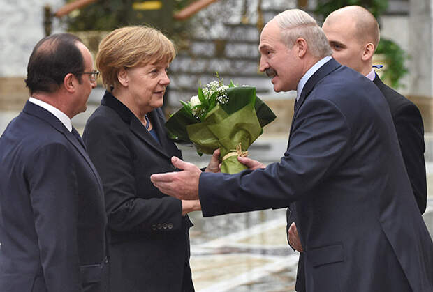 Франсуа Олланд, Ангела Меркель и Александр Лукашенко в Минске