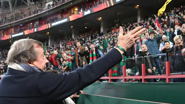 Юный болельщик «Локомотива» отреагировал на подарок от Сёмина в виде серебряной медали РПЛ