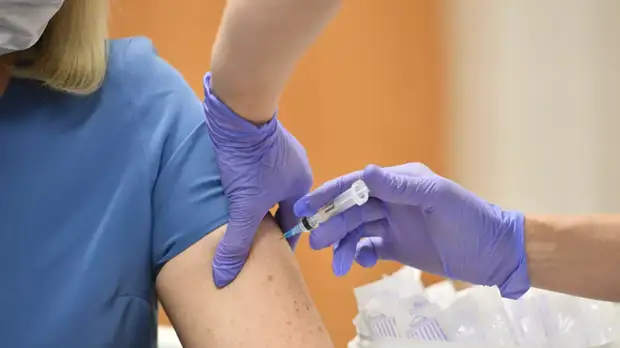 Врач Руженцова назвала пожизненное противопоказание к вакцинации от коронавируса