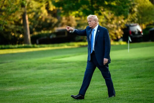 Трамп думал, что Зеленский слушает его выступление в Давосе, а его там нет