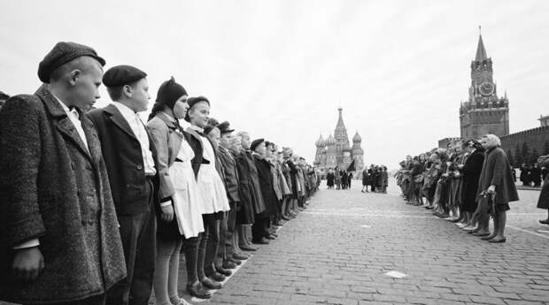 «Всегда вперед, ни шагу назад»: 94 года пионерской организации