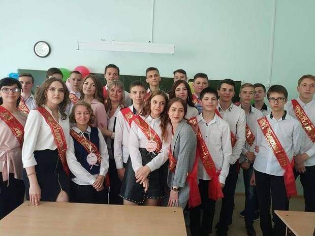 «Отличный учитель и без техники проведет такой урок, что даже стены будут слушать!» Самый популярный учитель истории в Инстаграме Надежда Доронина — о школе, учениках и истории без политики