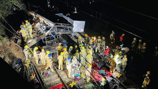 Вторая за несколько дней катастрофа с поездом произошла в Испании