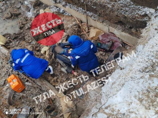 В Туле рабочий компании «Теплосити» погиб при замене труб отопления