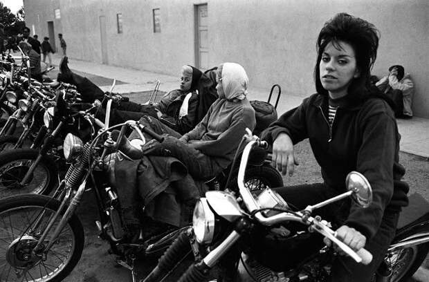 Ветеранши "Ангелов Ада", Калифорния, 1965 г. америка, ангелы ада, жизнь вне закона, интересно, история, мотоциклетные банды, мотоциклисты, фотохроника