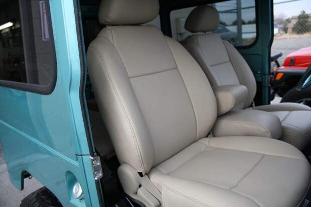 Toyota Land Cruiser FJ40 после тщательной реставрации