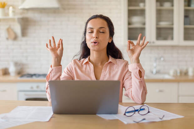 Психолог Белан: сразу после новогодних праздников нужно снизить скорость работы