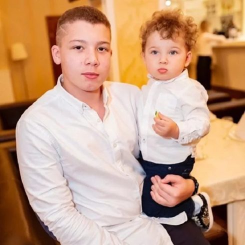 Отчим и новая семья: как живет сын Михаила Евдокимова от мулатки