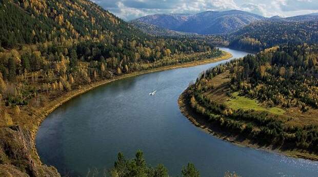 В РАН предупредили о рисках проекта по повороту сибирских рек