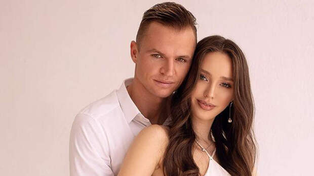 Костенко опровергла слухи о сожительстве Тарасова с новой возлюбленной