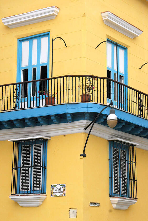 logrono spain 35 Worlds Most Beautiful Balconies