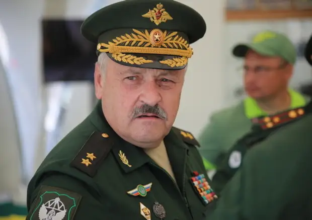Генералы железнодорожных войск. Косенков генерал лейтенант. Цеков генерал лейтенант. Цеков Олег Муссович генерал-лейтенант