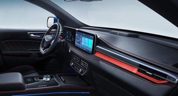 В сети опубликовали официальные изображения интерьера нового Ford Mondeo