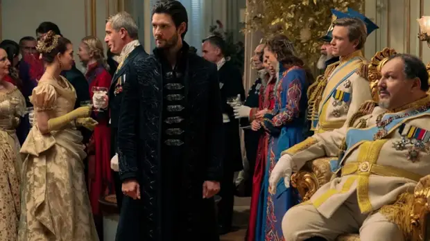 Фэнтези с атмосферой Российской империи и приквел «Полицейского с Рублёвки»: главные сериалы апреля